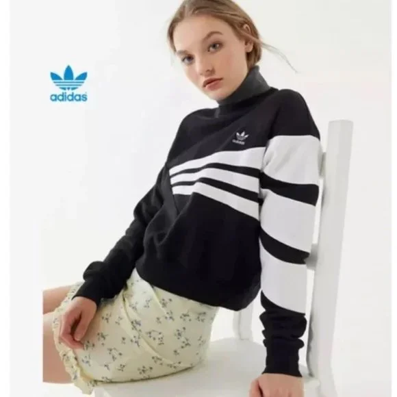 Adidas Originals Sewn Stripe Crop Sweater - Picture 14 of 15